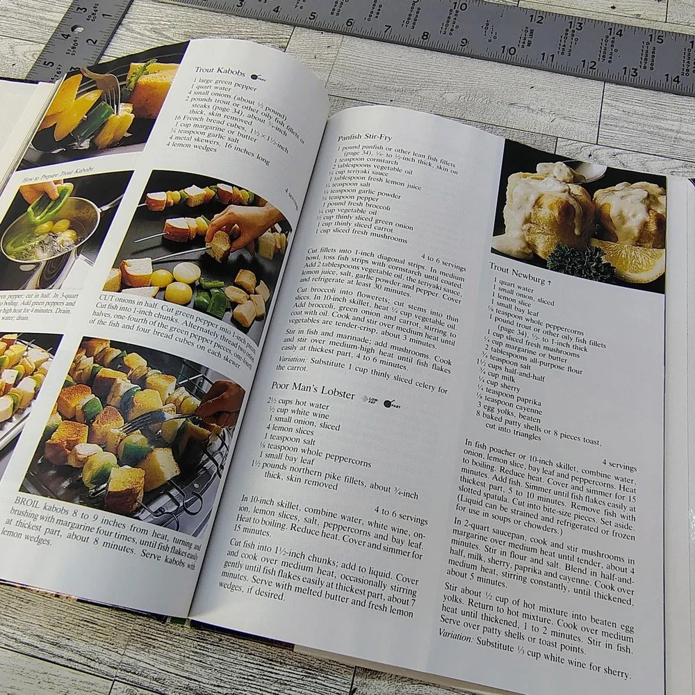 Freshwater Angler Cleaning & Cooking Fish Complete Guide Cookbook HC 1999 VG